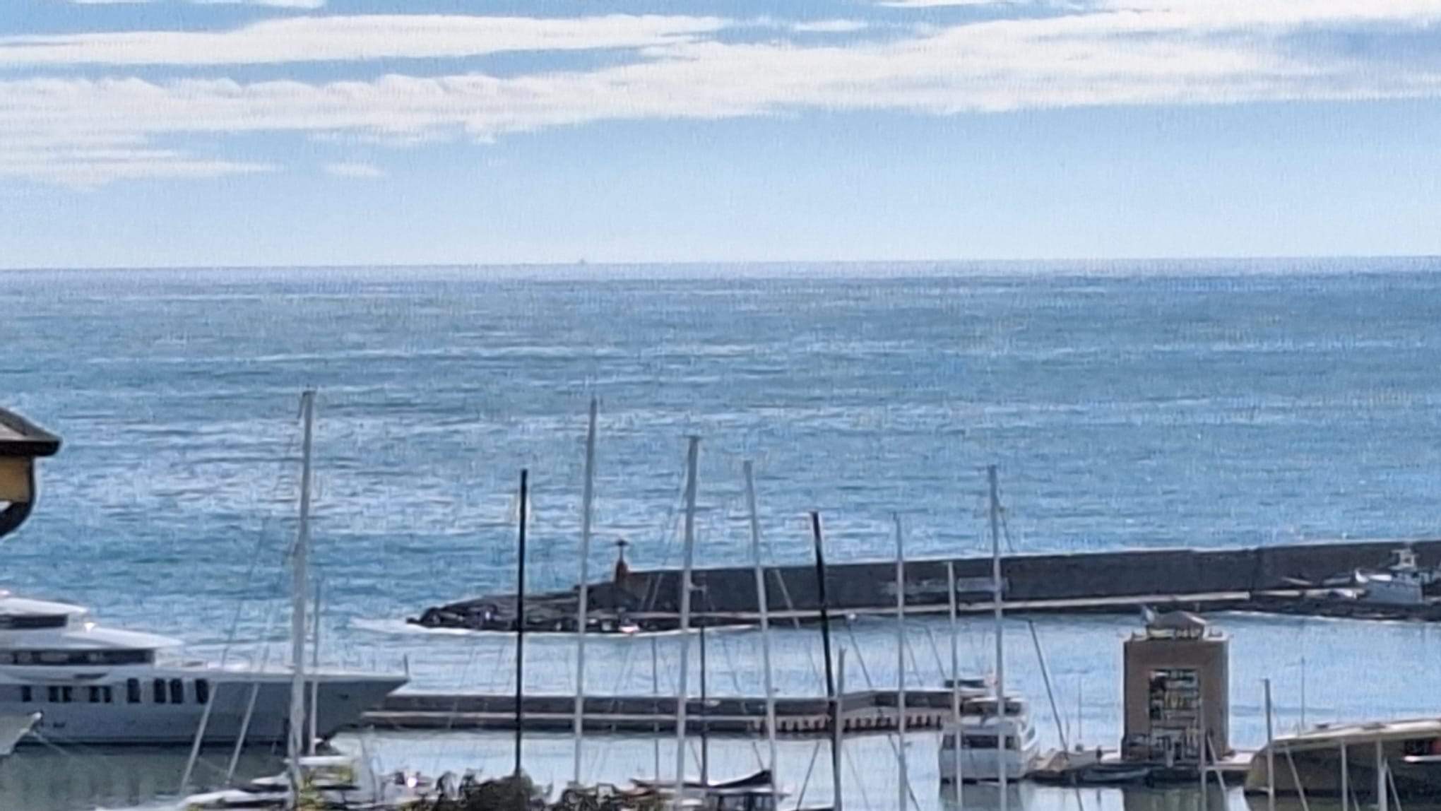 Sanremo, Quadrilocale ristrutturato in zona  Porto Sole