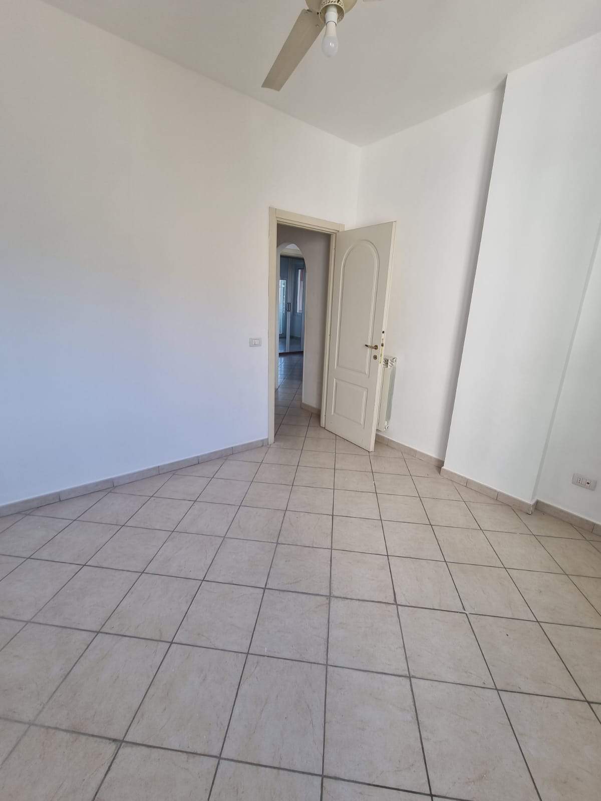 Three-room apartment for sale in Via Galileo Galilei, 66 mq, 1st floor, balcony, autonomous heating