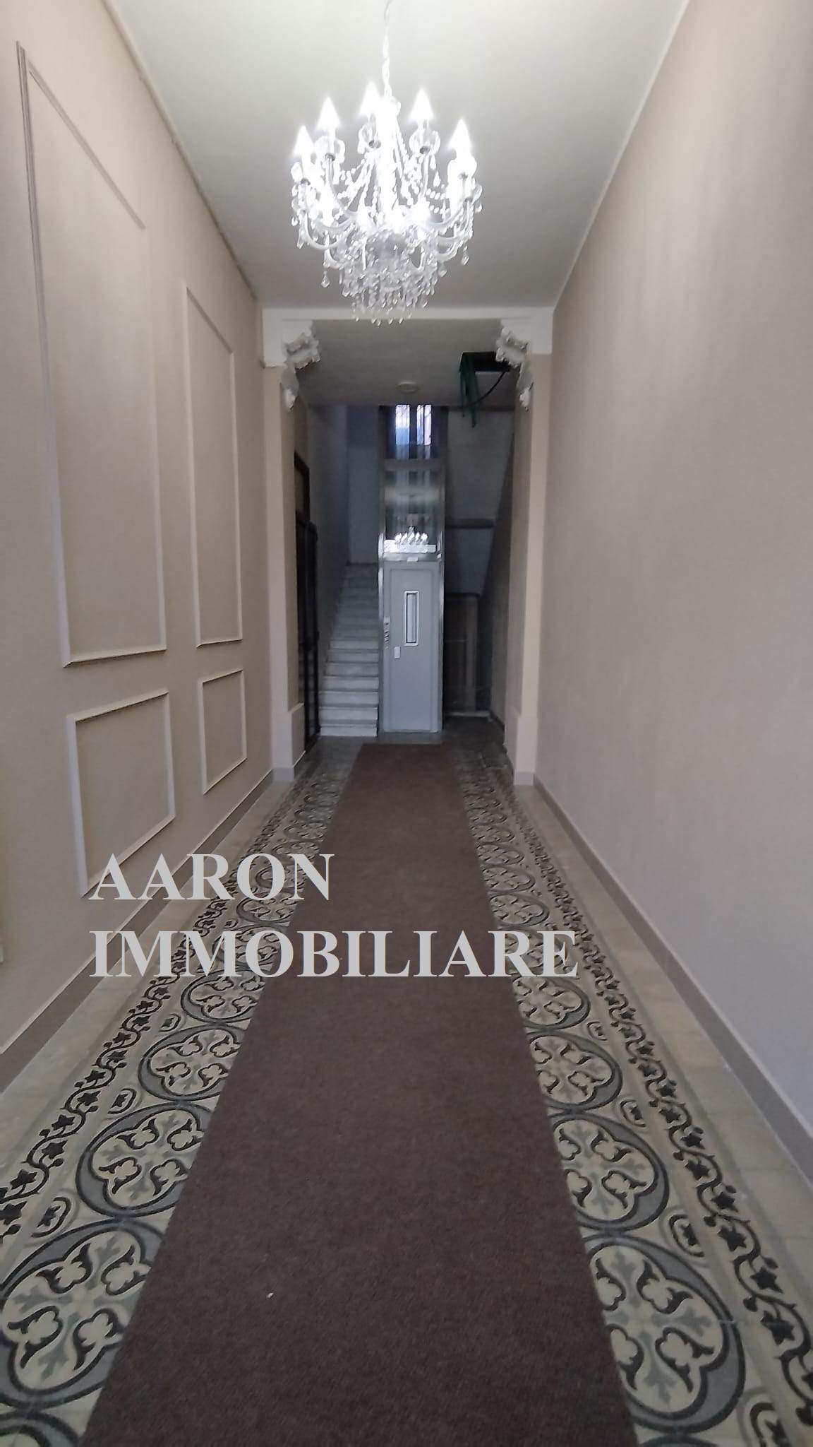 Sanremo, centralissimo, bilocale ristrutturato con terrazza