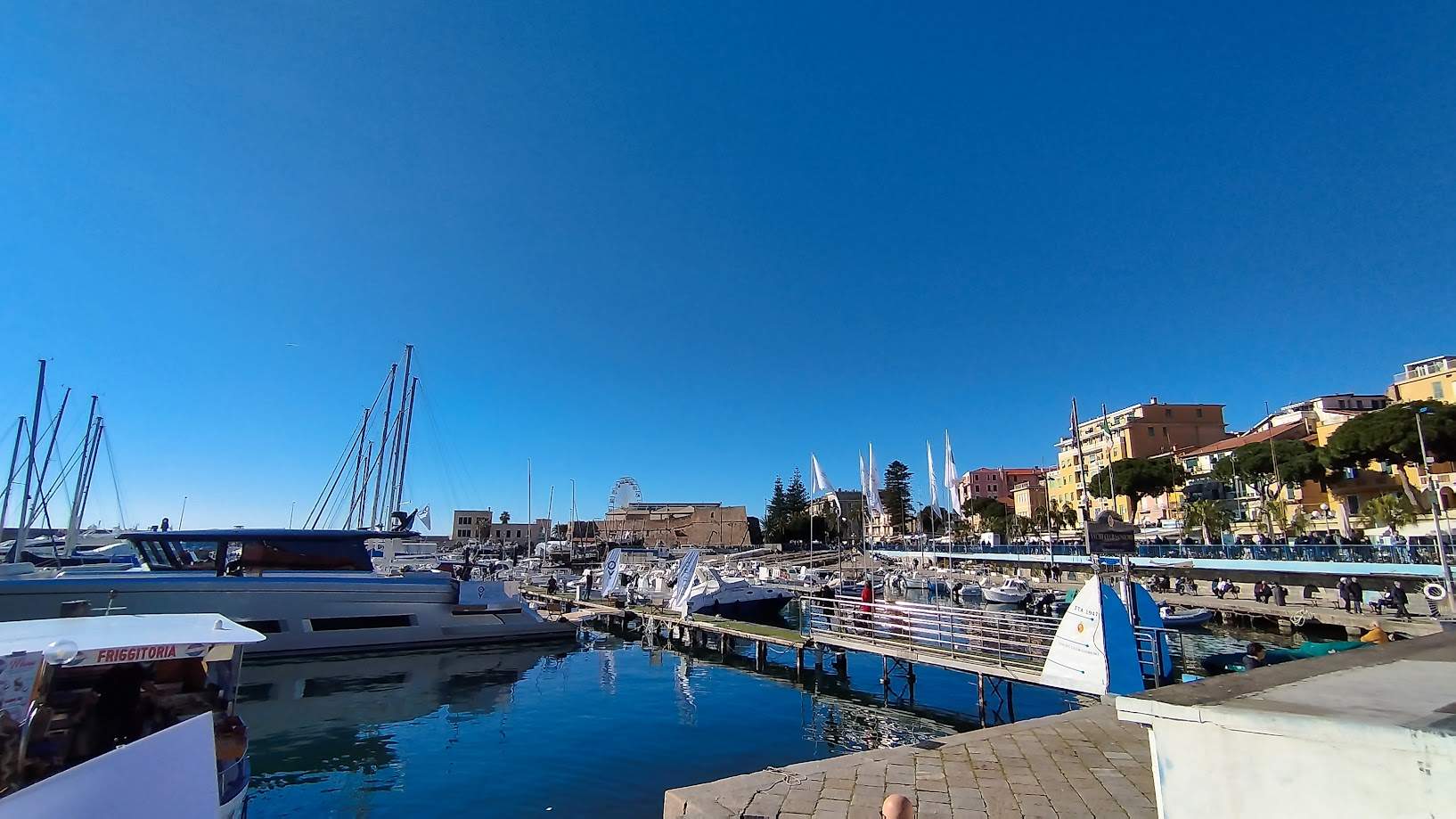 Sanremo, trilocale centralissimo, mansardato, ristrutturato.