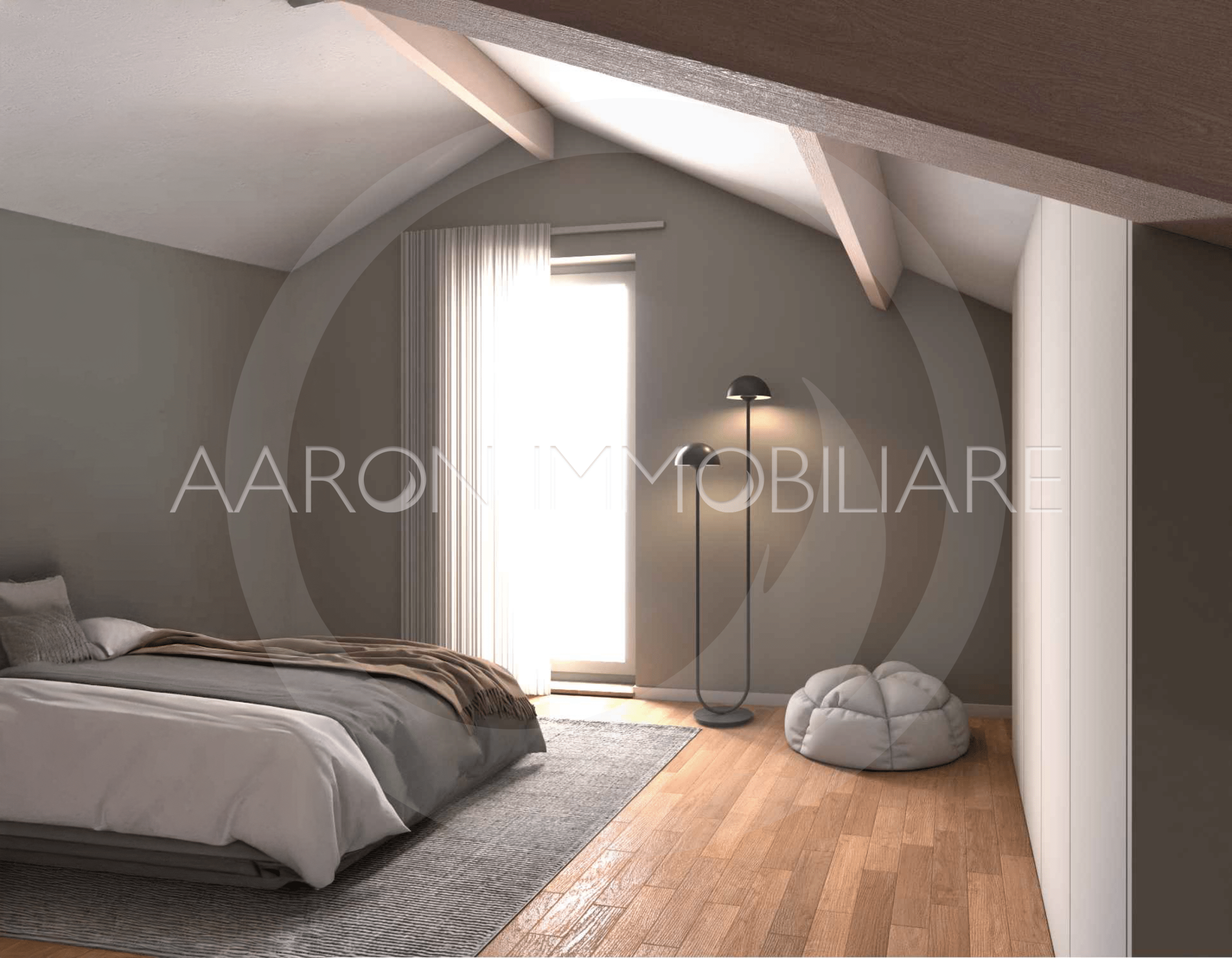 Sanremo, centralissimo, trilocale duplex su due livelli, ristrutturato.