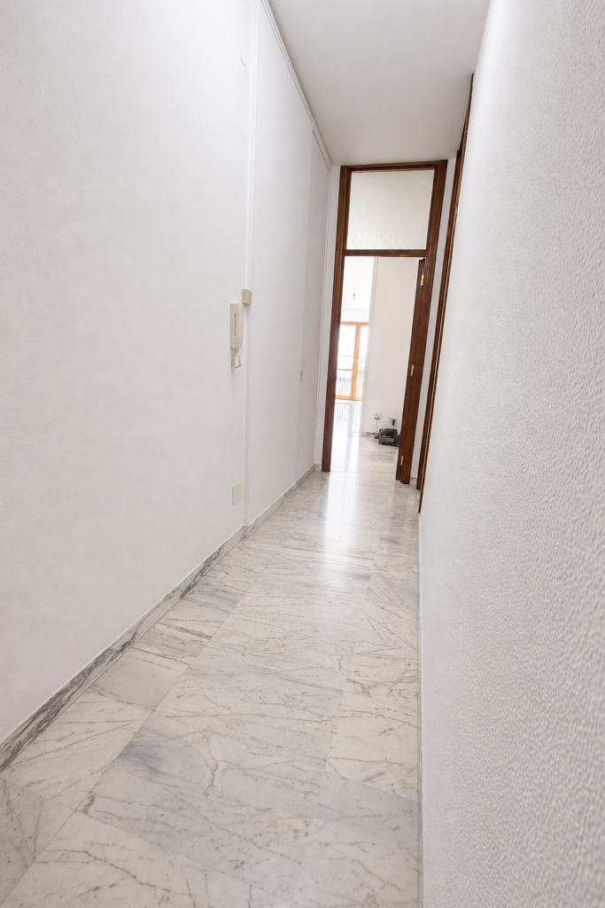 Sanremo, zona Foce, residenziale e nel verde, quadrilocale di 127 mq con vista mare, terrazze e box