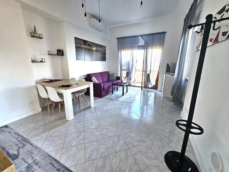 Sanremo: Bilocale Ristrutturato con Vista Mare panoramica