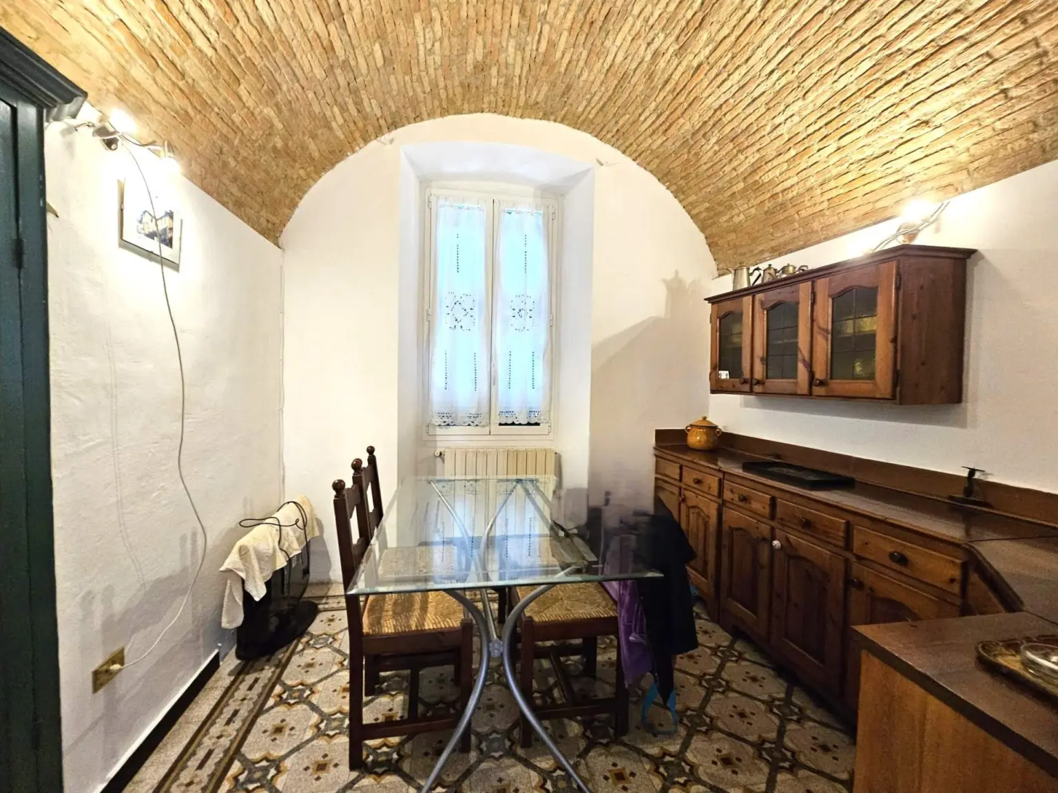 Sanremo: Appartamento in Casa Storica con Vista Mare e Monti