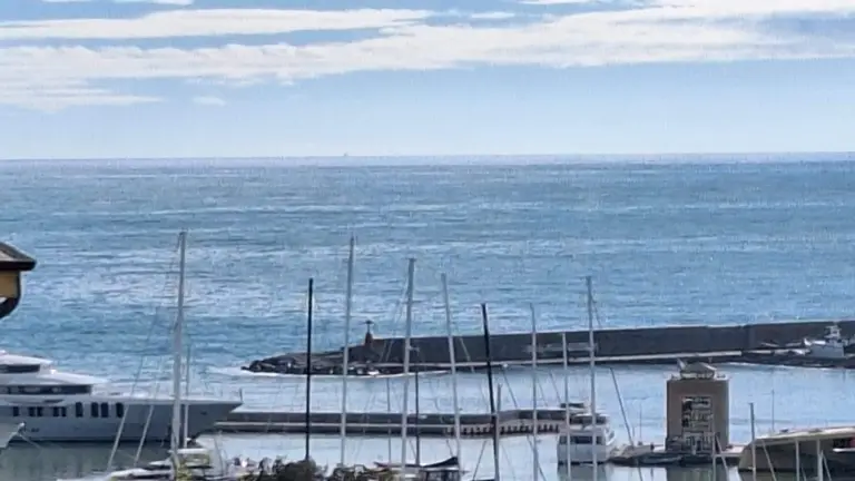 Sanremo, Quadrilocale ristrutturato in zona  Porto Sole