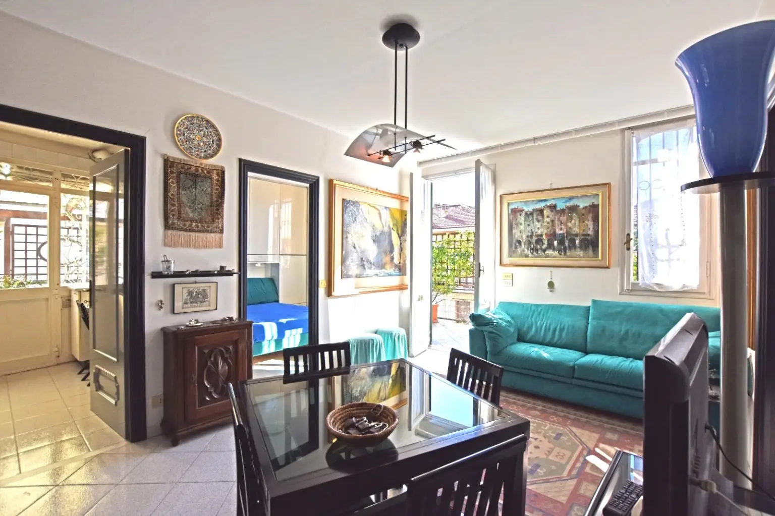 Sanremo, Penthouse in einem freistehenden Haus im Gebiet Foce / Solaro, mit Meerblick und umlaufender Terrasse