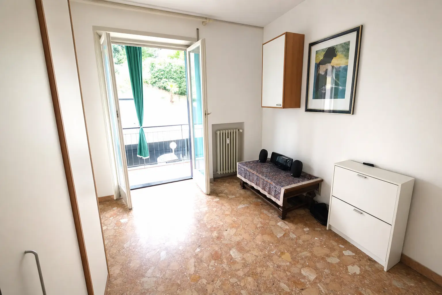 Trilocale di circa 50 mq con ampia balconata in Via Pietro Agosti